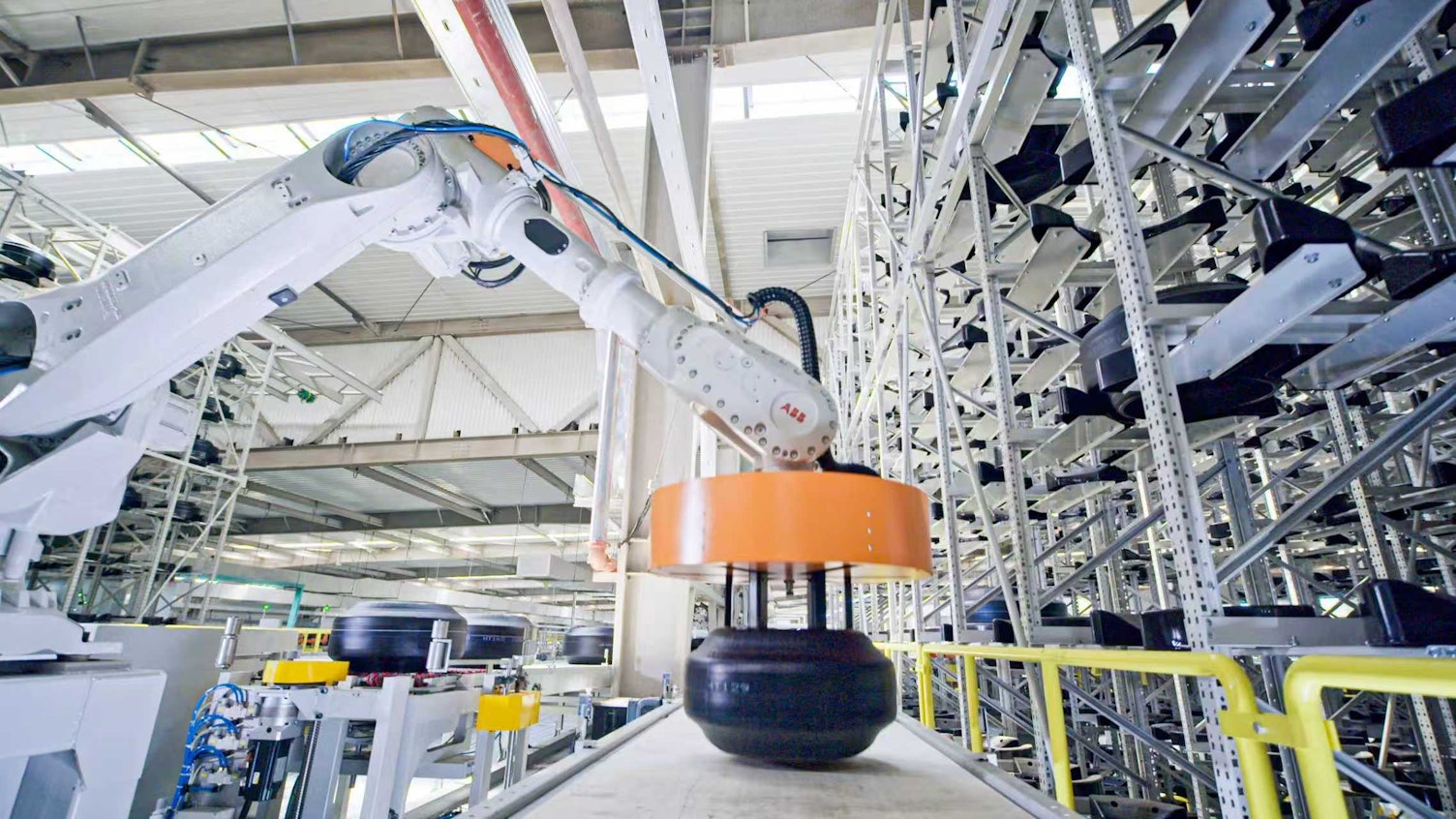 玲珑轮胎生产车间