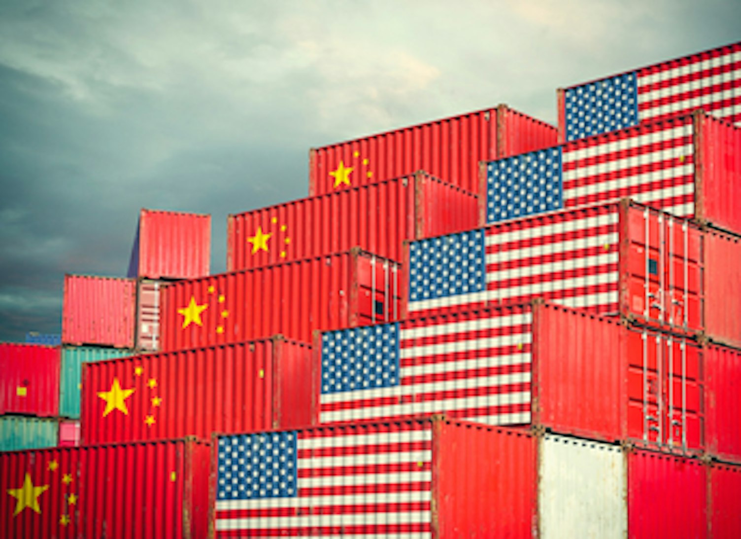 中国和美国货物集装箱反映了贸易战和进出口限制