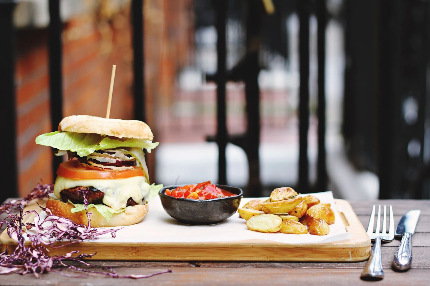 Hamburger Plate