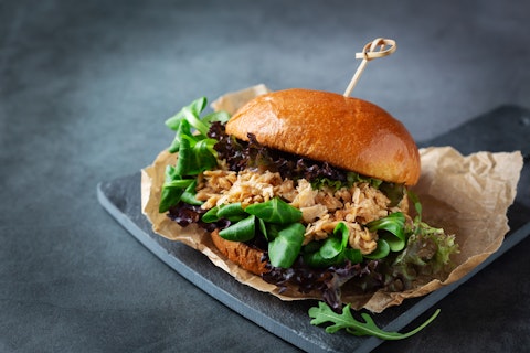 Pulled Chicken Burgers