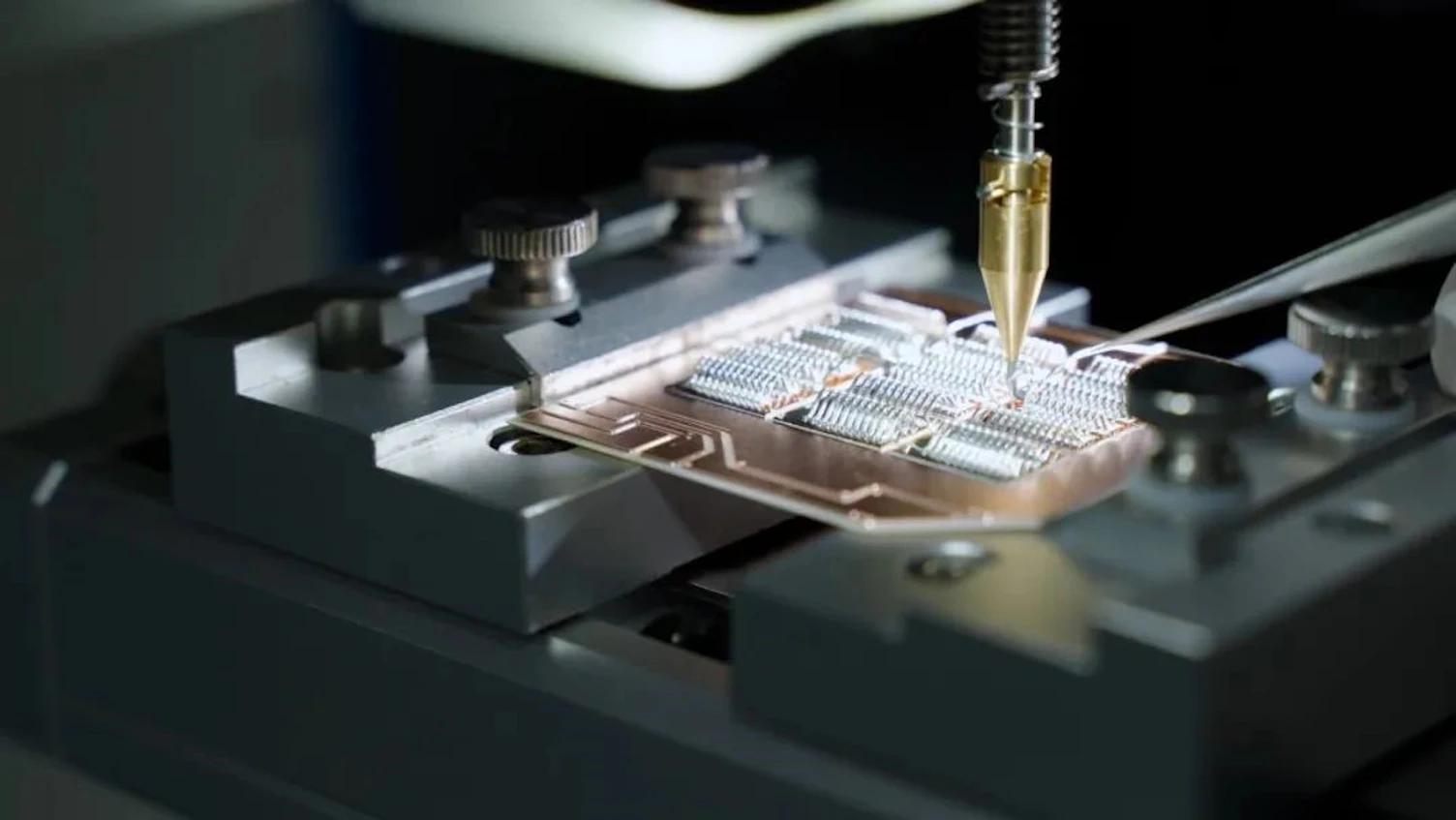 芯未半导体获颁ISO质量、环境、安全三体系认证证书