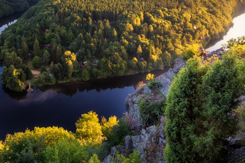 orig river running through Alpine landscape Getty-998875528