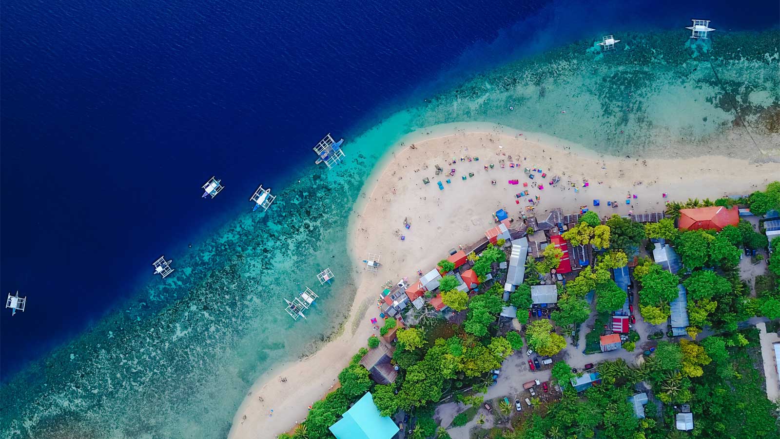 海岸的空中视图