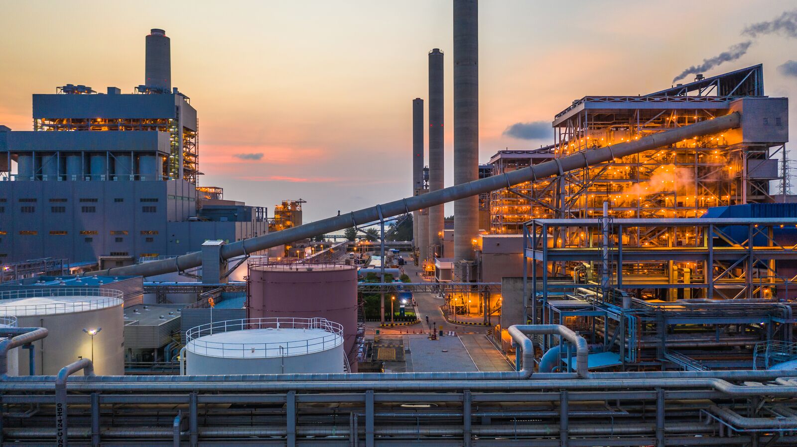 工厂内饮料生产